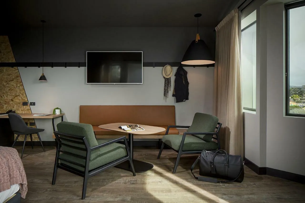 ****  Marion Hotel Adelaide Australia